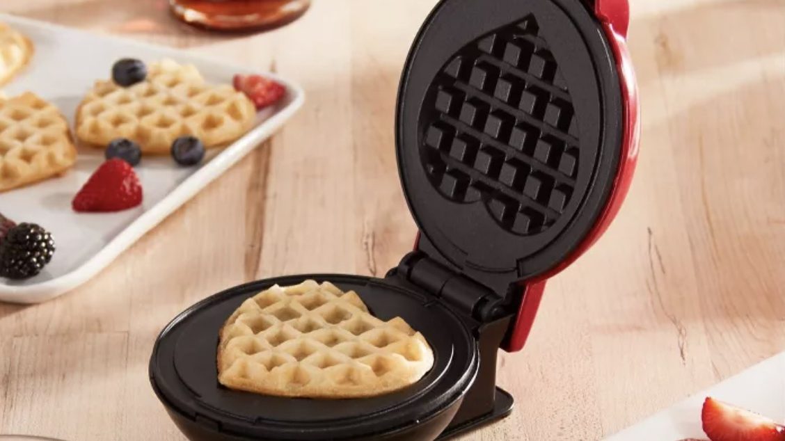 DASH Pink Heart Mini Waffle Maker 