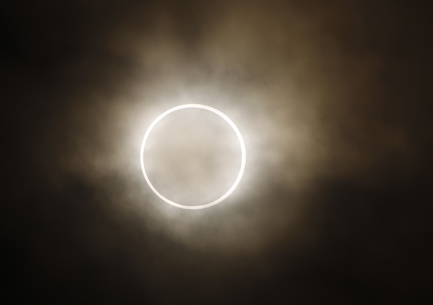 2021-solar-eclipse-ring-of-fire-eclipse-annular