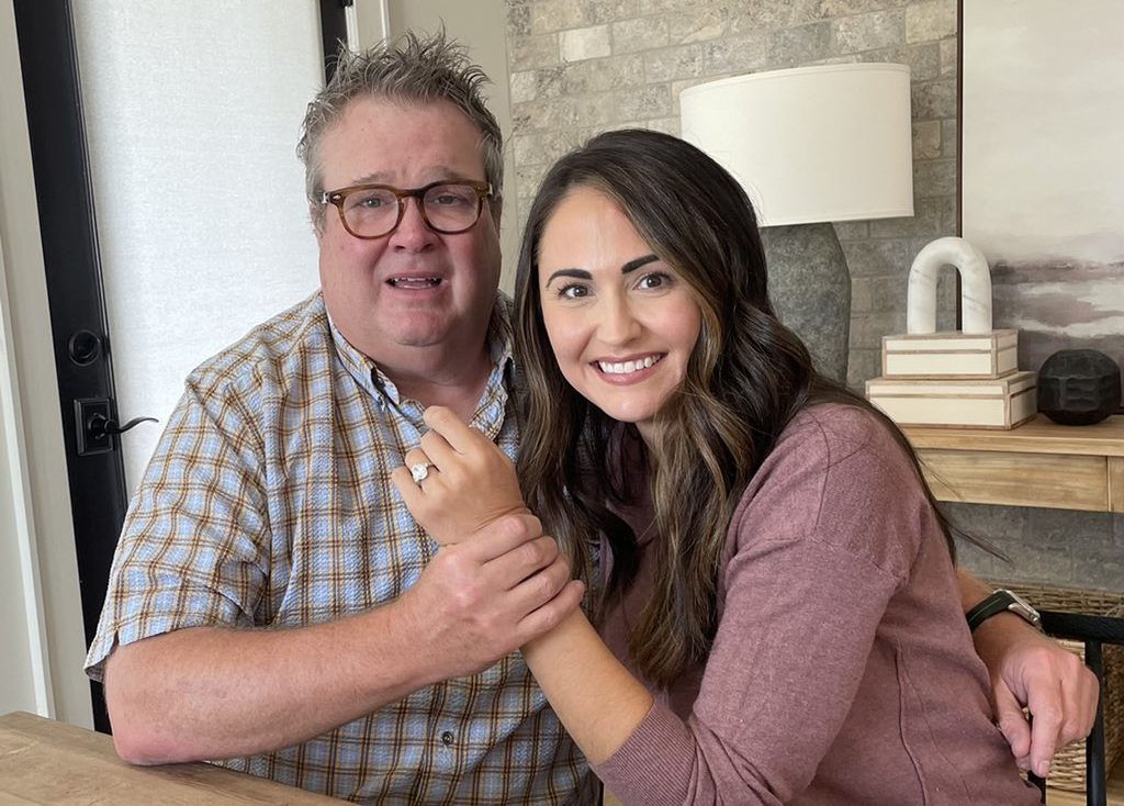 'Modern Family' actor Eric Stonestreet and his fiancee, Lindsay Schweitzer