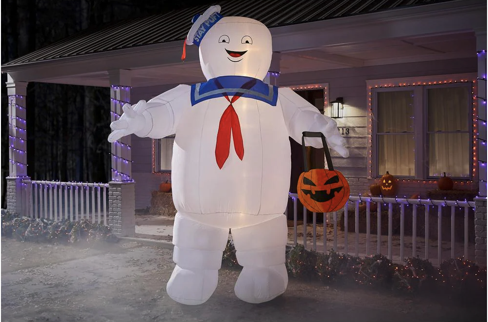 Stay-Puft marshmallow man inflatable for Halloween