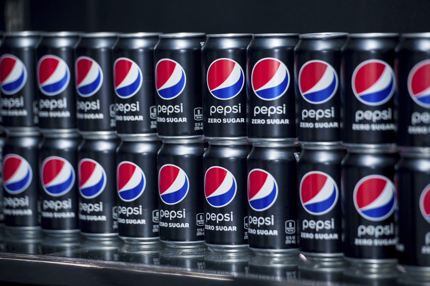Cans of Pepsi Zero on store shelves