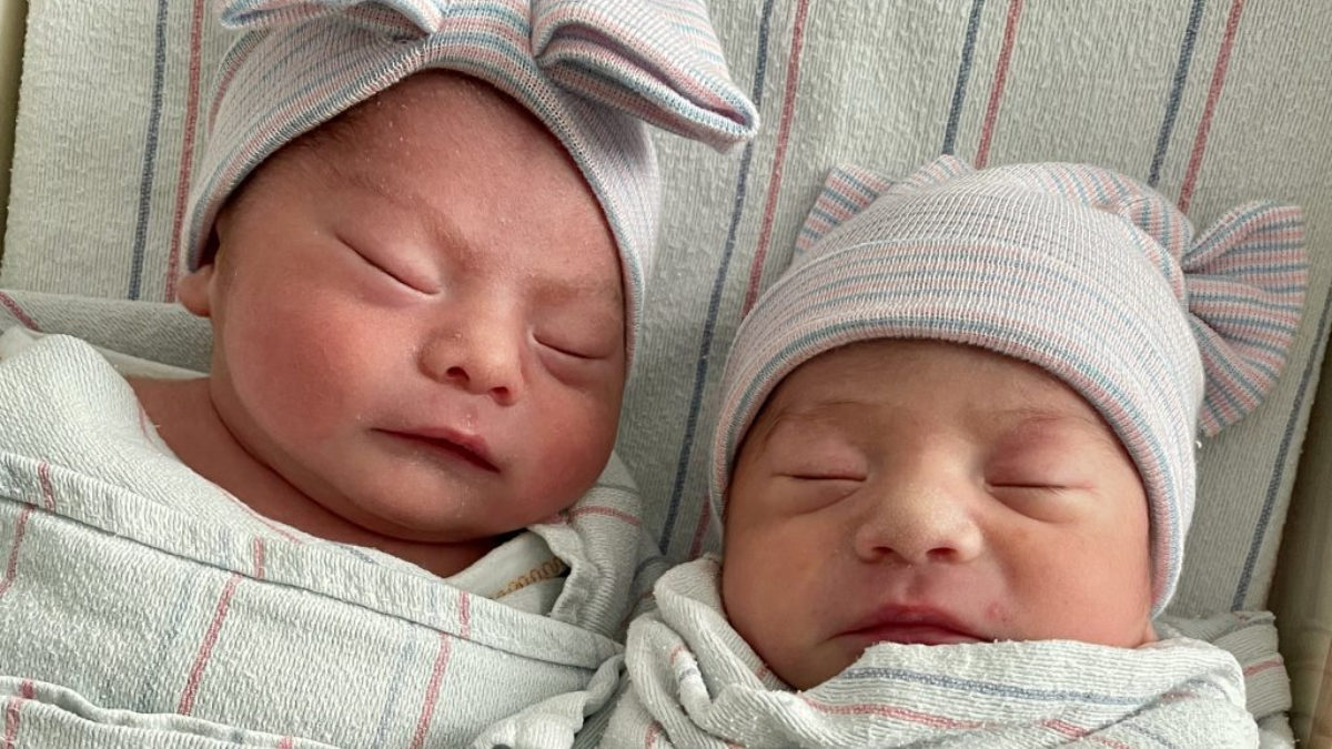 Twin babies born in different years are shown
