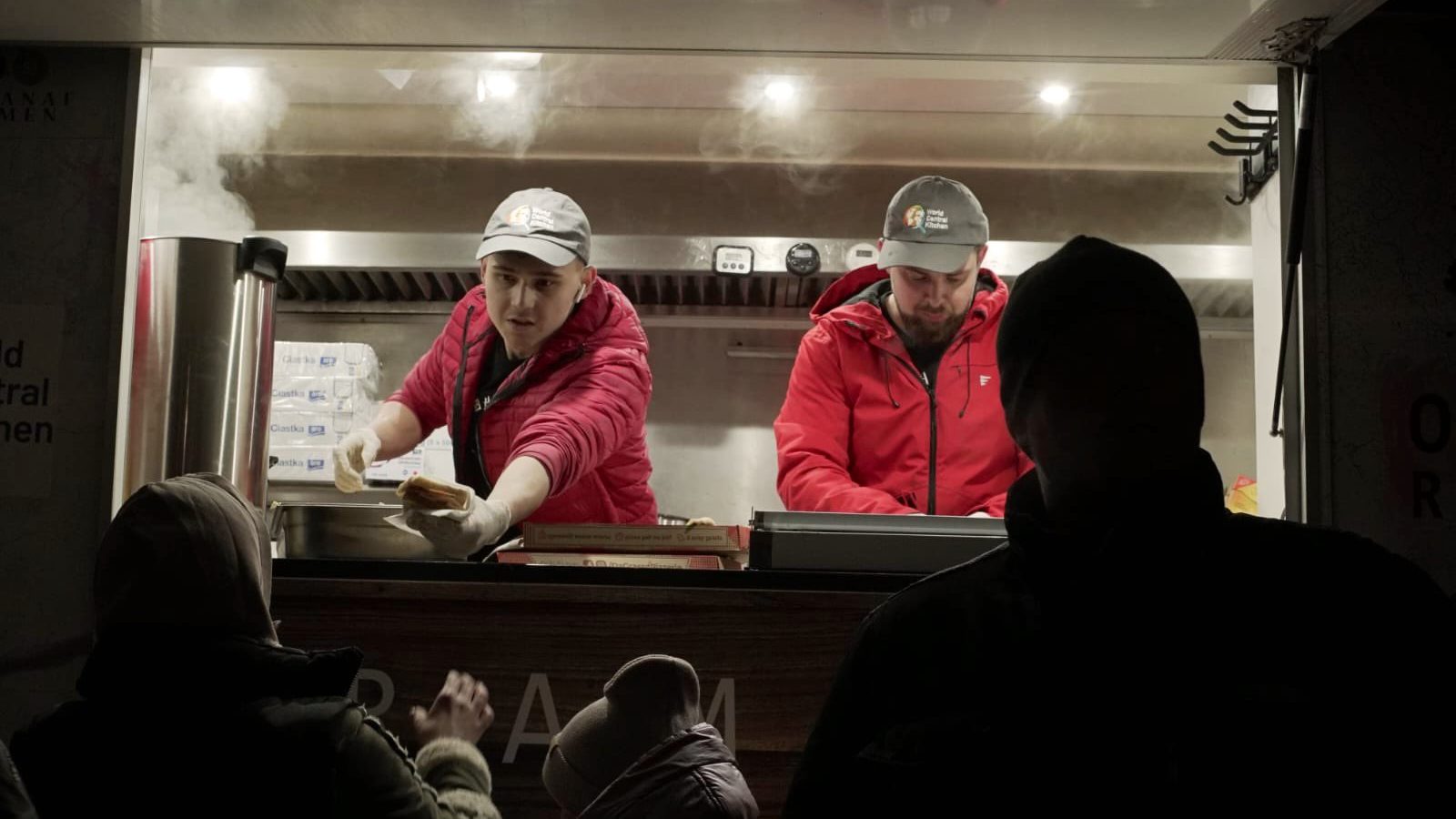 World Central Kitchen serves refugees
