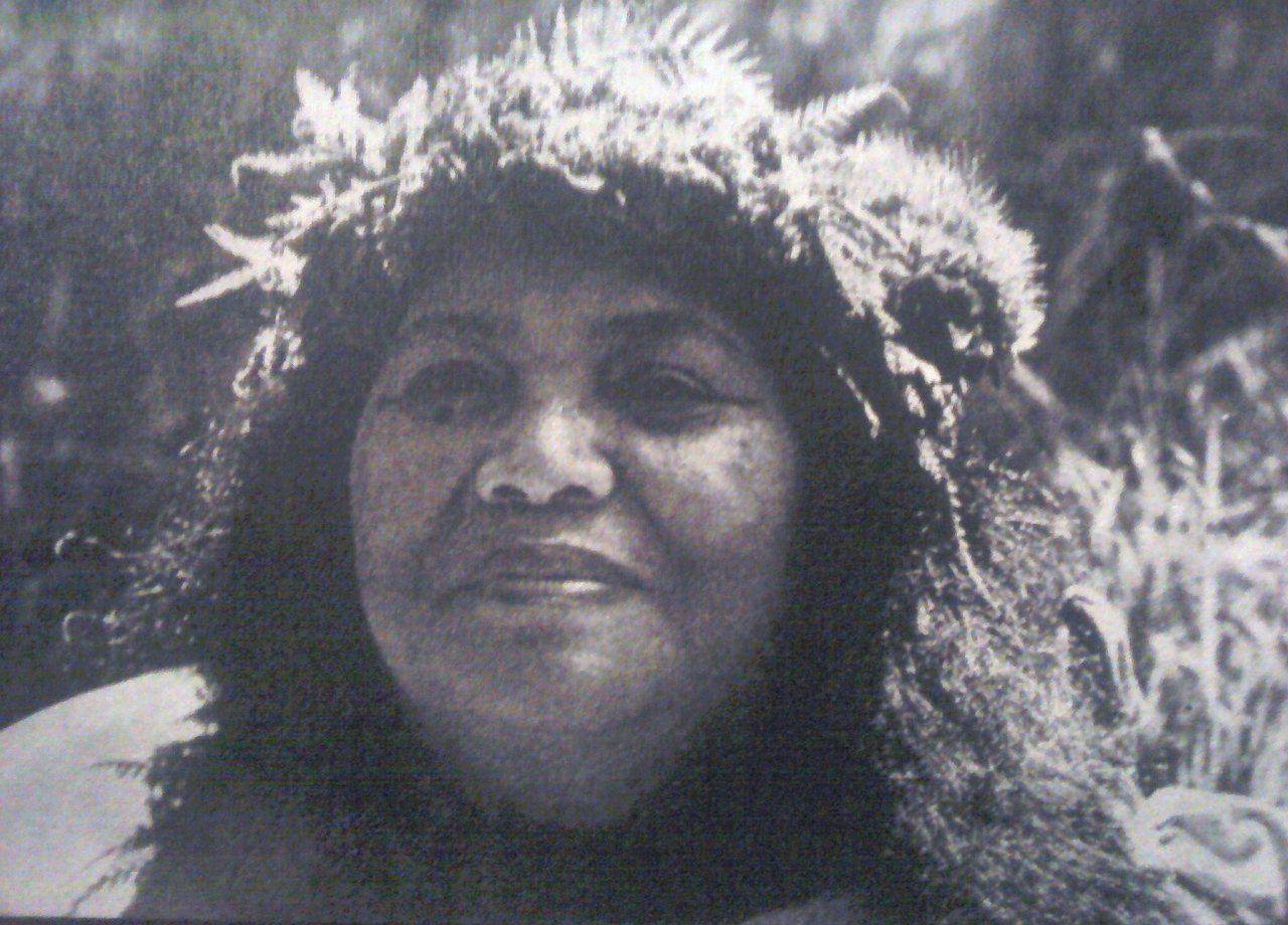 Hawaiian entertainer and educator Edith Kanaka'ole