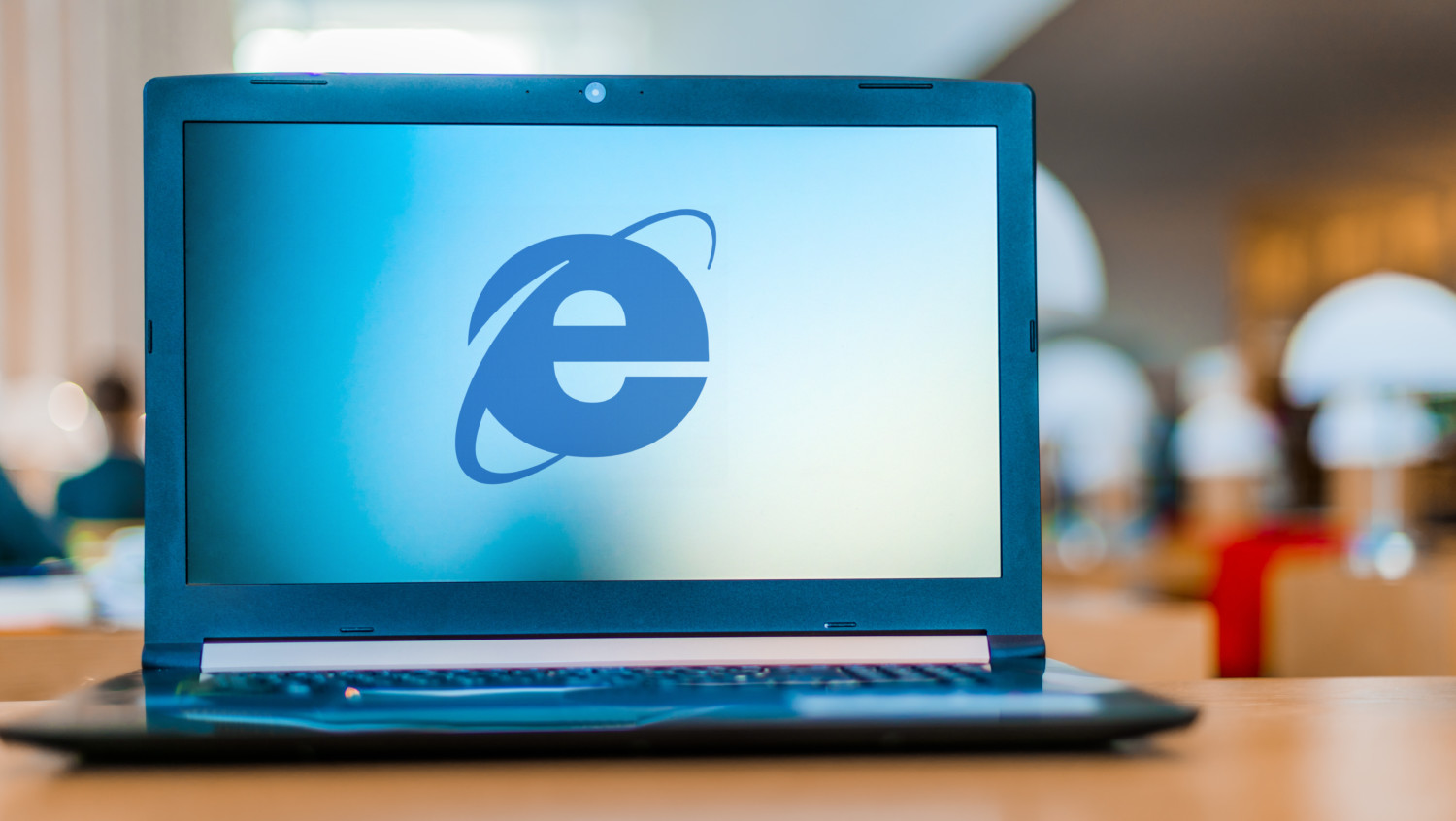Laptop computer displaying Internet Explorer logo