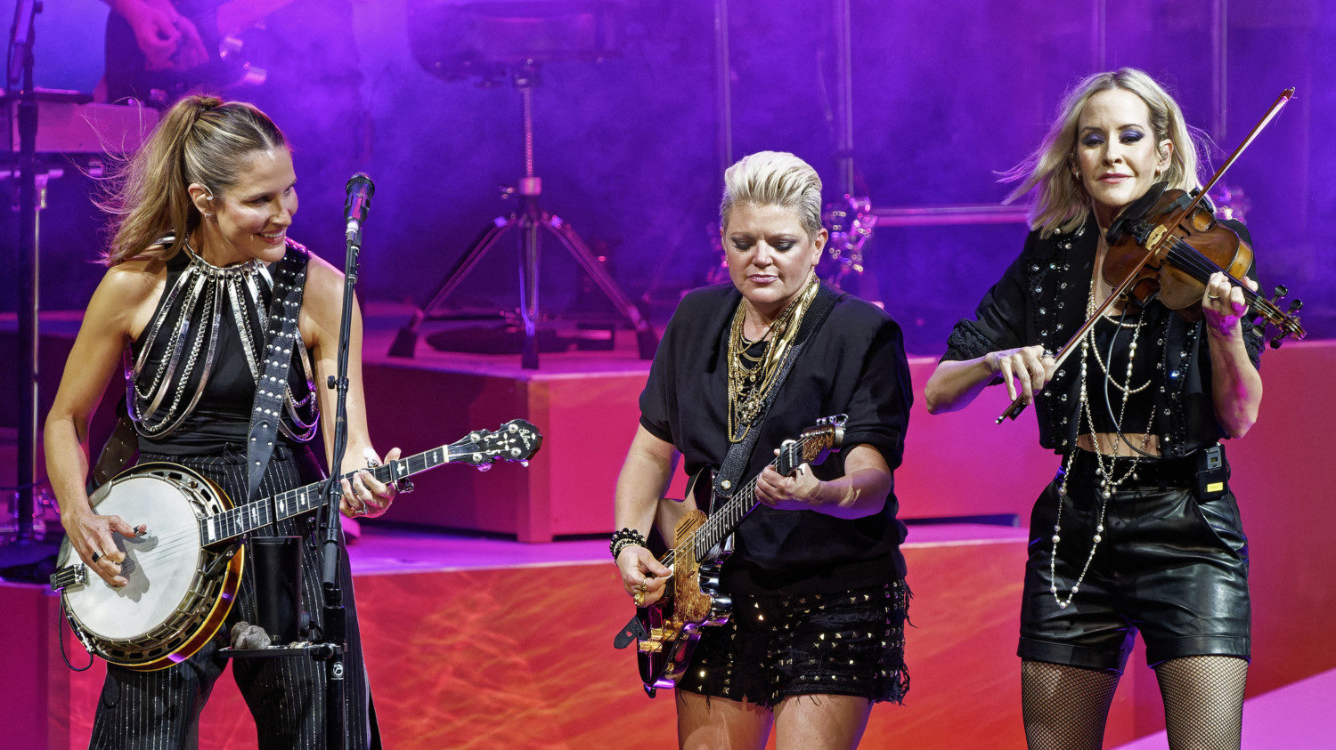 The Chicks: Emily Strayer, Natalie Maines, Martie Maguire
