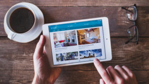 Traveler uses Airbnb app