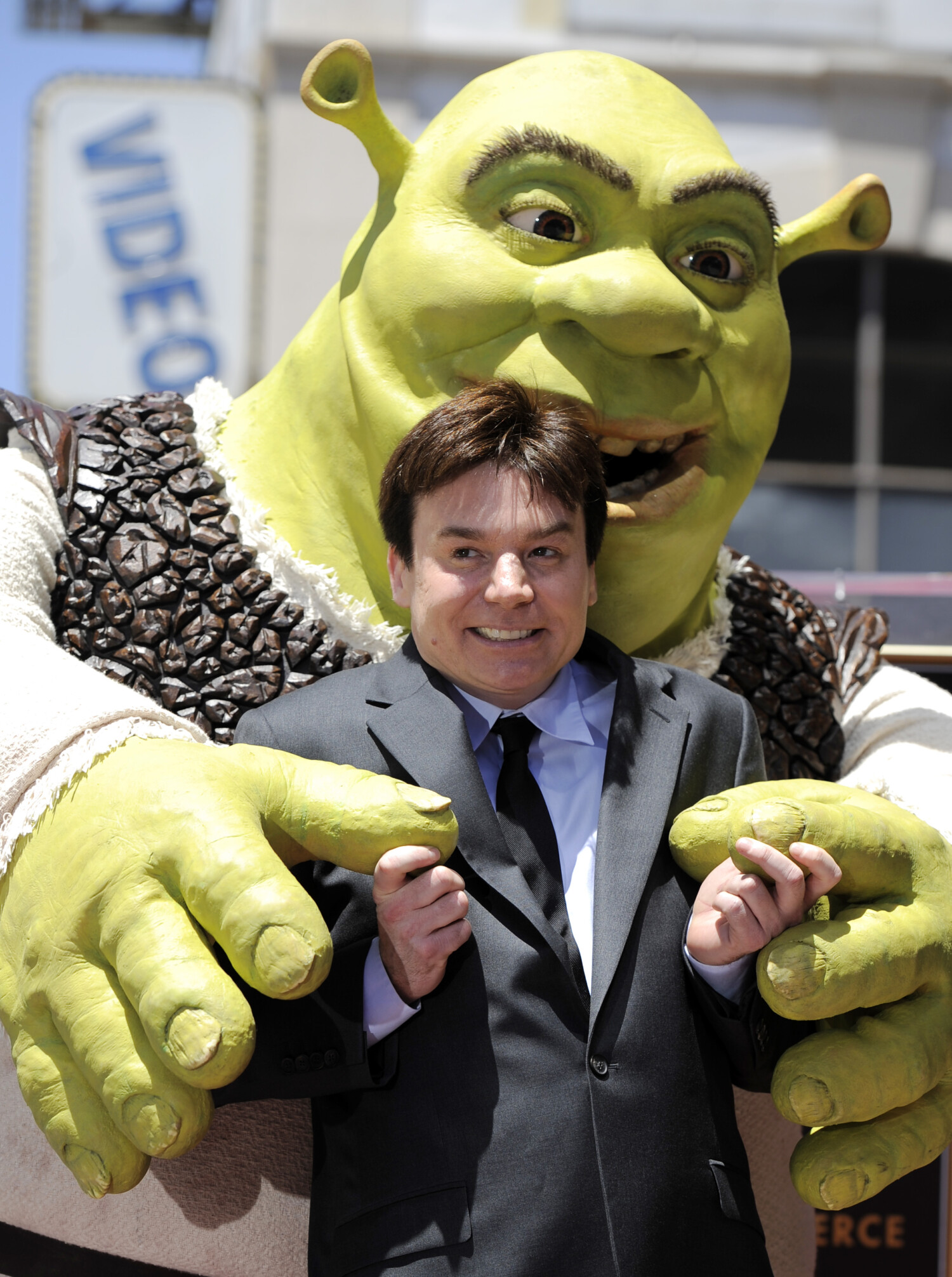 Mike Myers with giant Shrek