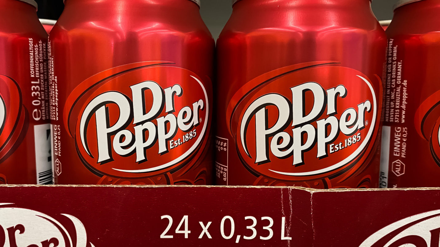 Cans of Dr Pepper soda