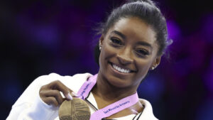 Simone Biles holds medal at Belgium Gymnastics Worlds