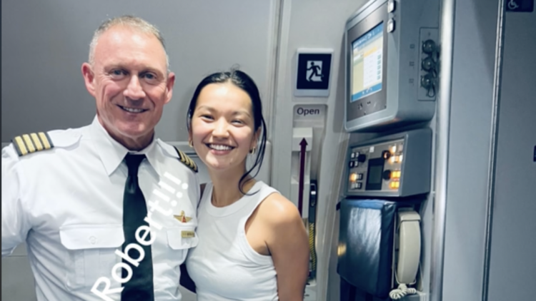 Broadway actor Mikalya Renfrow poses for photo with pilot