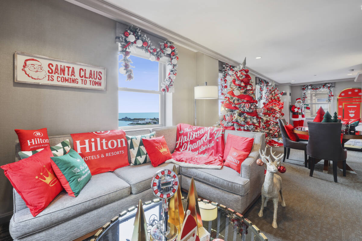 hotel suite decorated for Christmas with views of Lake Michigan out the window