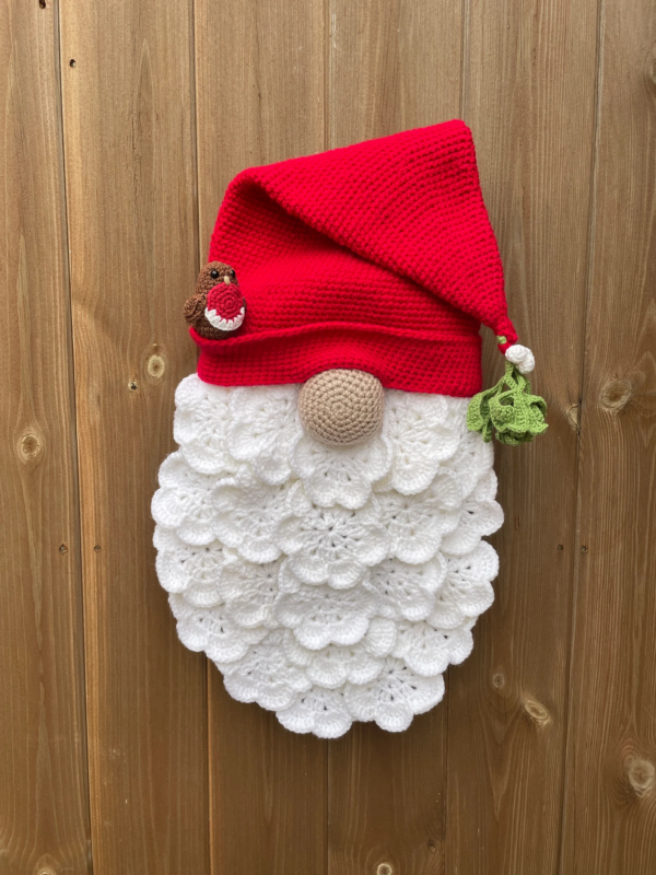 Crochet Christmas, festive, gonk, gnome, wreath pattern