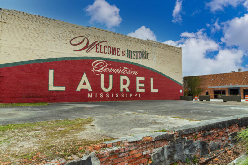Welcome to historic downtown Laurel mural on wall in Laurel, Mississippi
