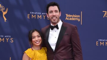 'Property Brothers' Drew Scott poses with his wife Linda Phan