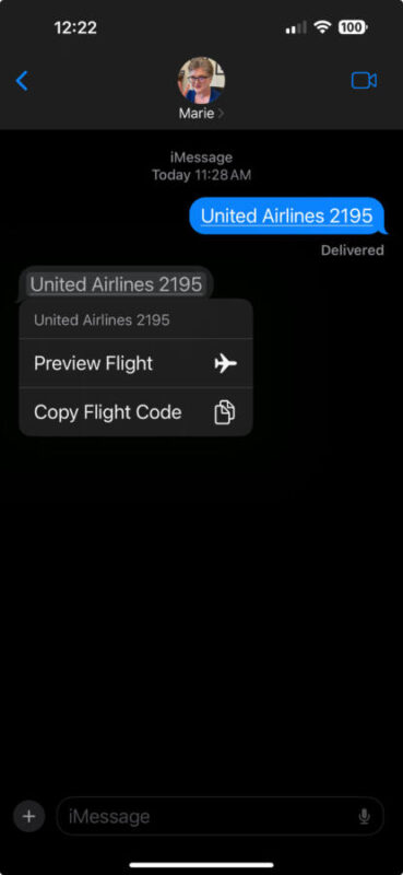 screenshot of iMessage flight tracking with preview menu