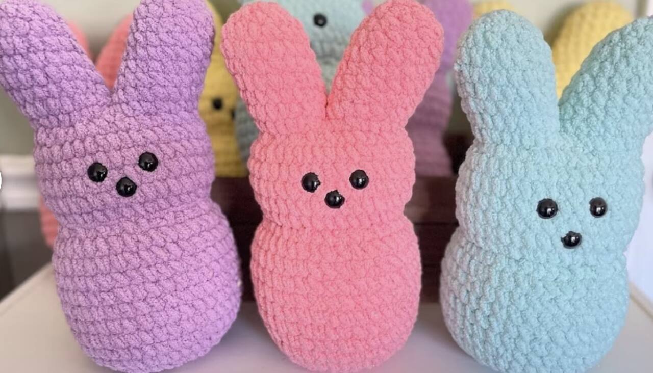 How to crochet these adorable Peeps-inspired bunnies for Easter