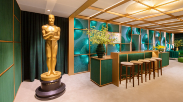 Oscars Greenroom with life-size Oscar statue