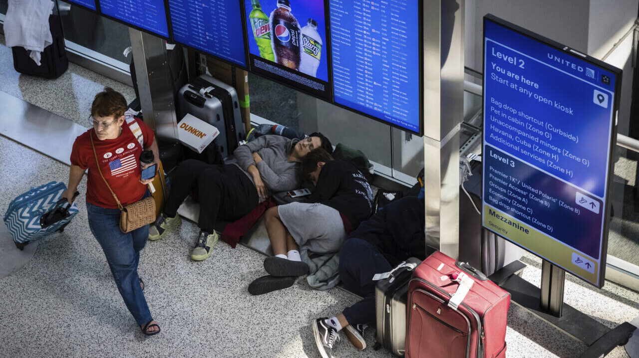 Airlines now required to refund passengers for canceled flights